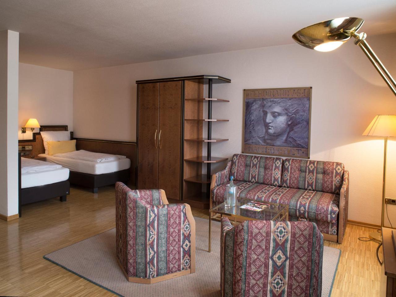 Posthaus Hotel Residenz クローンベルク・イム・タウヌス エクステリア 写真