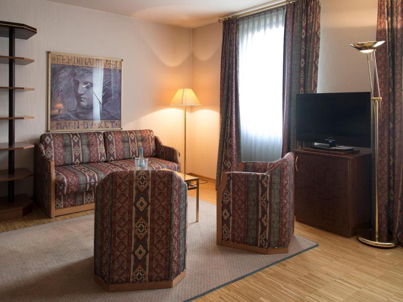 Posthaus Hotel Residenz クローンベルク・イム・タウヌス エクステリア 写真