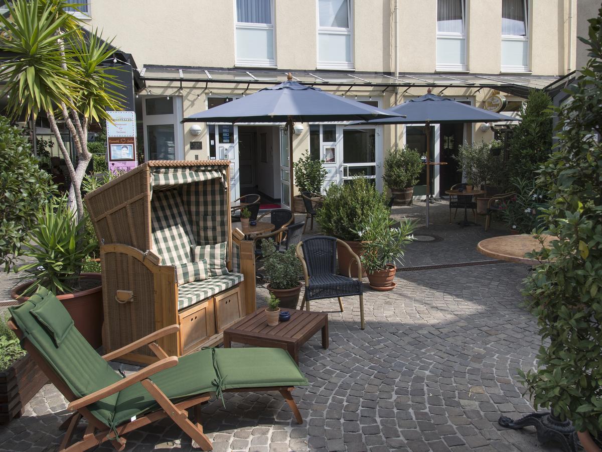 Posthaus Hotel Residenz クローンベルク・イム・タウヌス エクステリア 写真